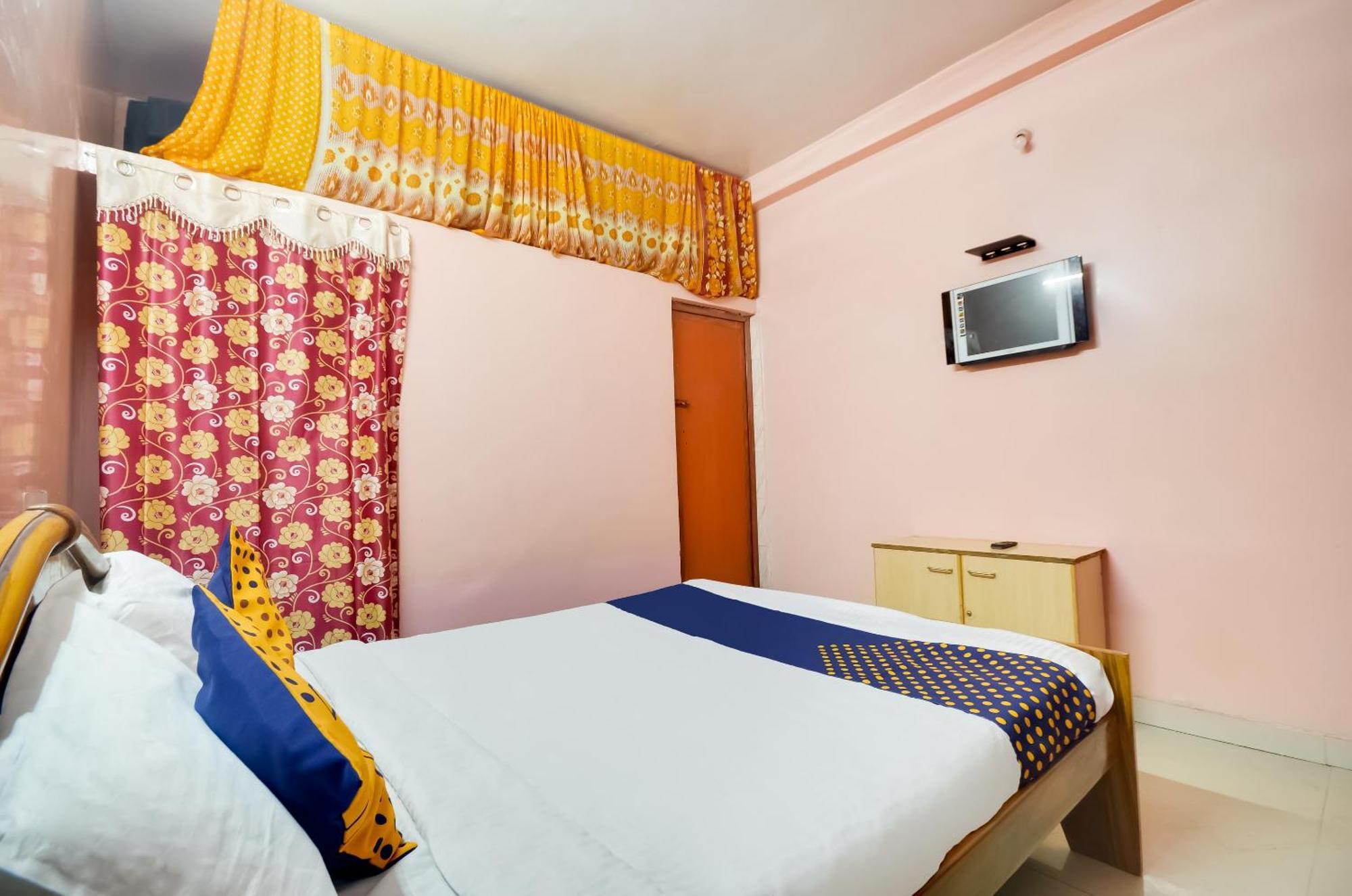 Hotel O Sri Murugan Lodge Coimbatore Esterno foto