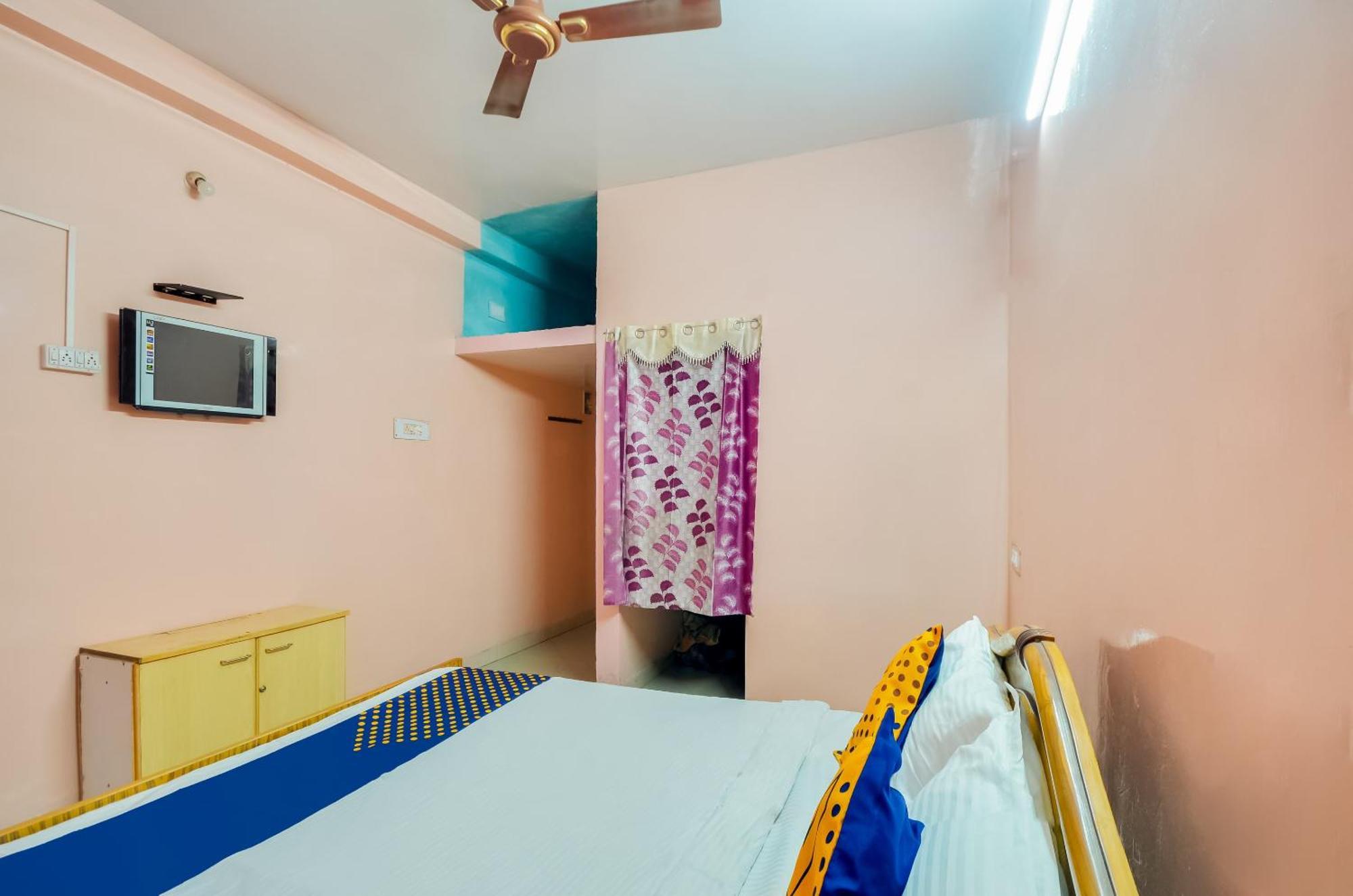 Hotel O Sri Murugan Lodge Coimbatore Esterno foto